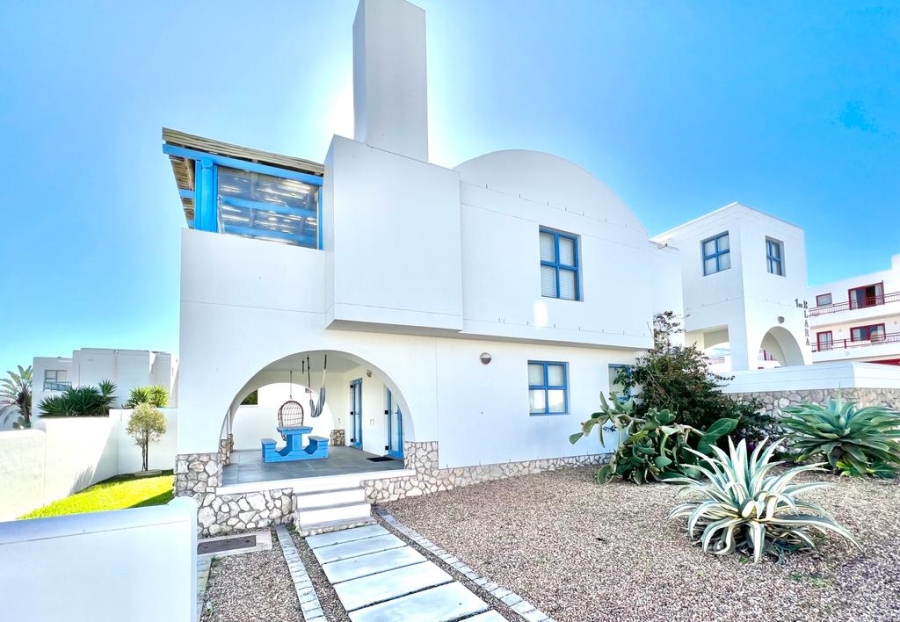 4 Bedroom Property for Sale in Paradise Beach Western Cape